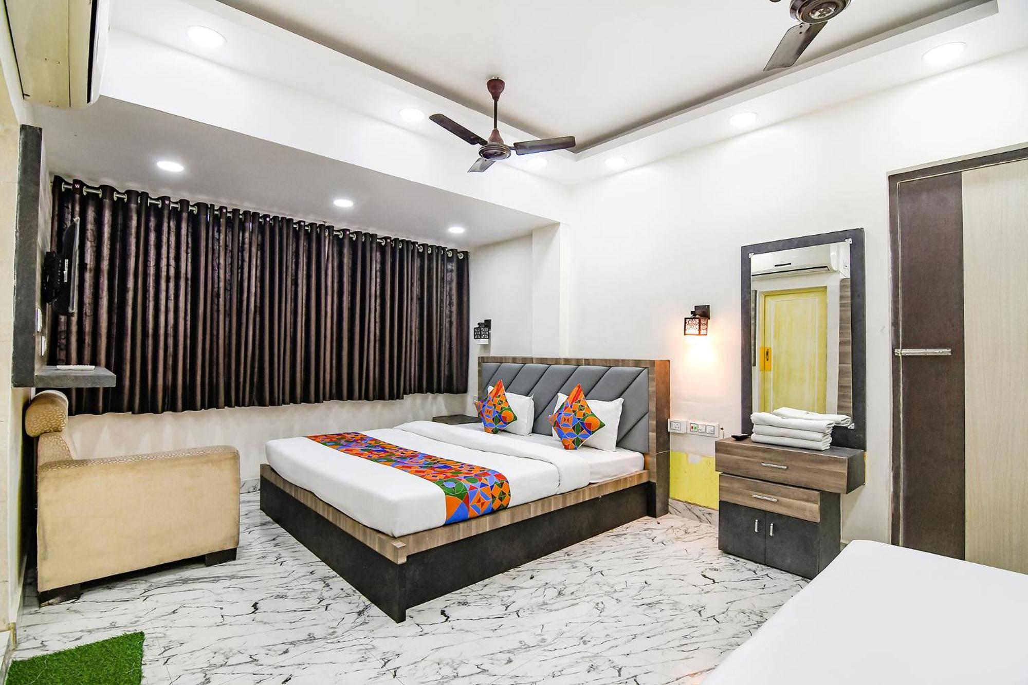 Fabexpress Sr Royale - Nr Sealdah Station Hotel Calcutta Exterior foto