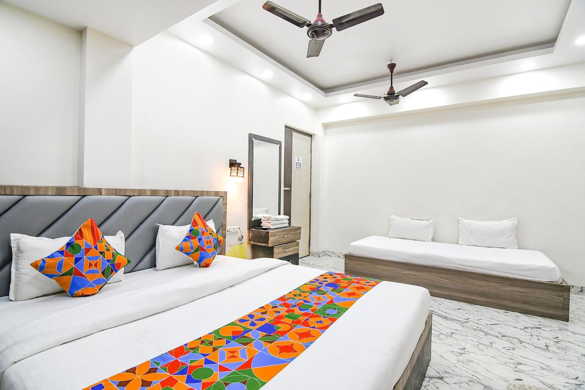 Fabexpress Sr Royale - Nr Sealdah Station Hotel Calcutta Exterior foto