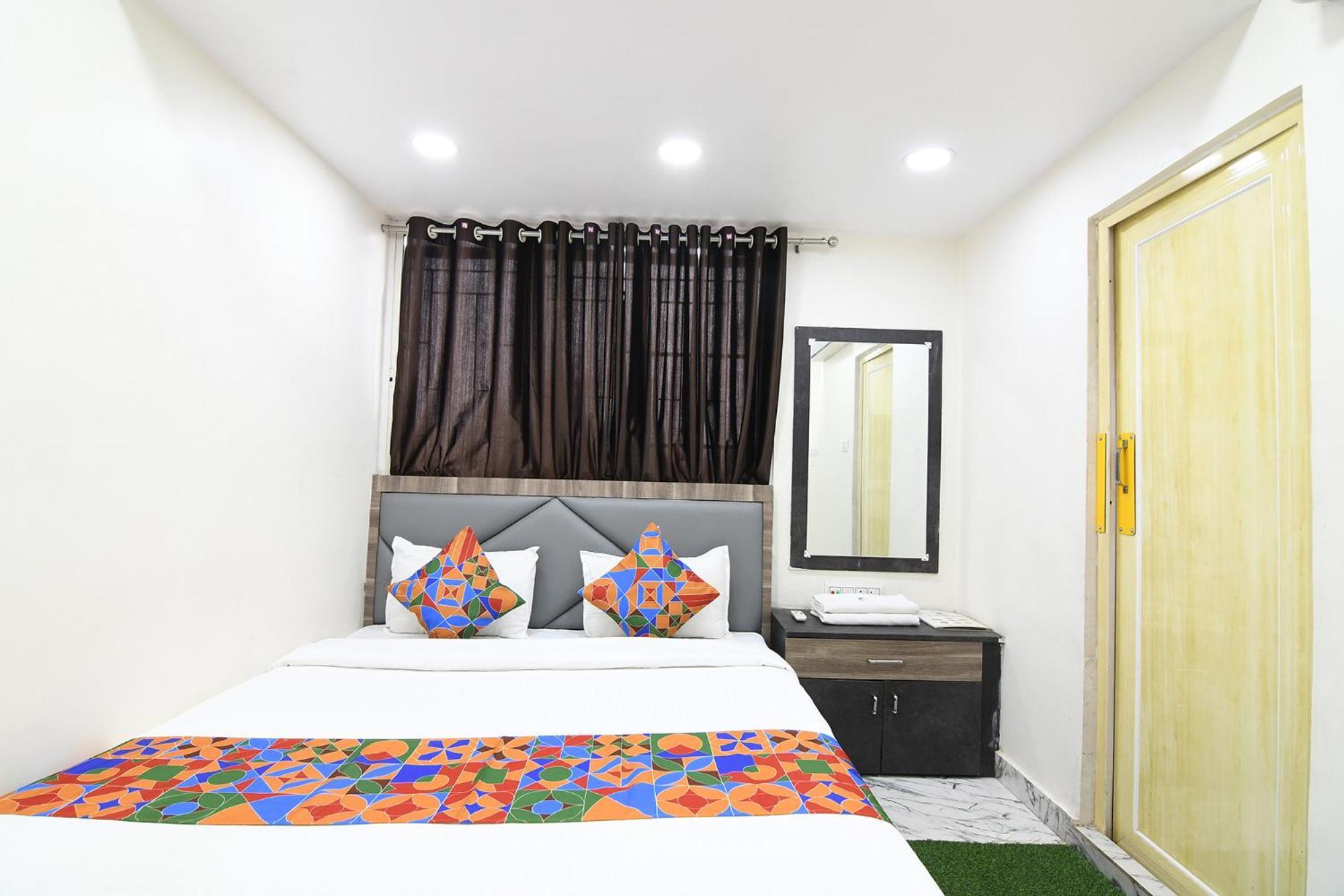 Fabexpress Sr Royale - Nr Sealdah Station Hotel Calcutta Exterior foto