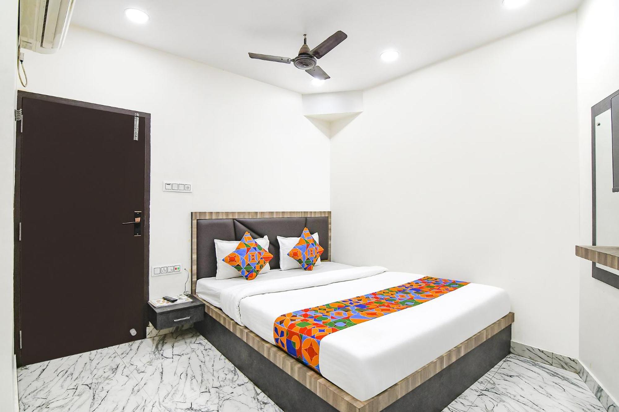 Fabexpress Sr Royale - Nr Sealdah Station Hotel Calcutta Exterior foto